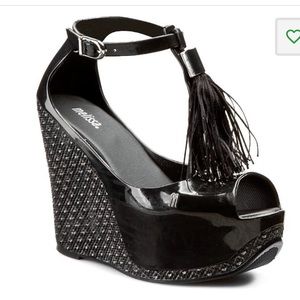 Melissa wedge. FIRST photo for style purposes only. Not shoe for sale